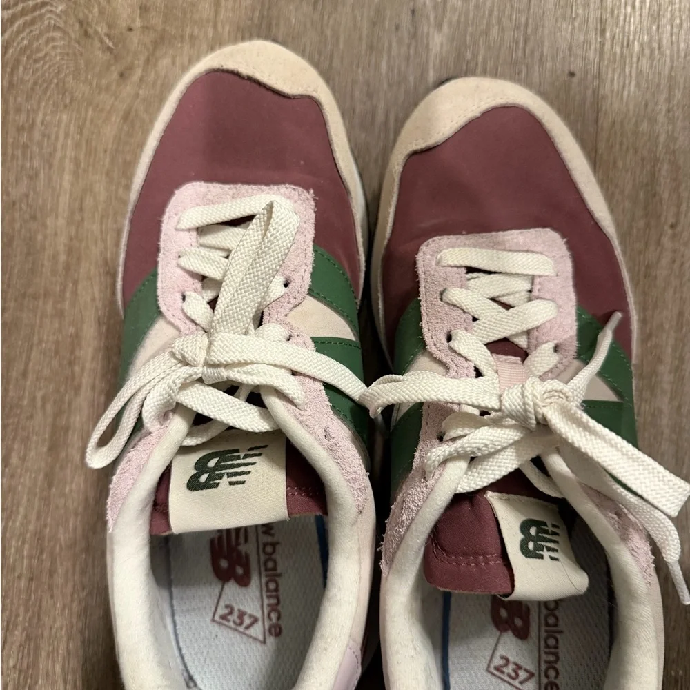 New Balance 237 Women’s 8 - Picture 7 of 7